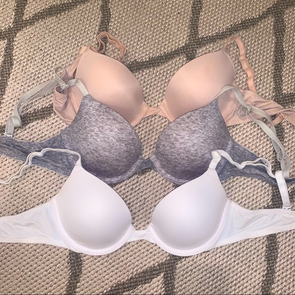PINK Victoria's Secret Other - VS PINK Lightly Lined T-Shirt Bras 3 Pack